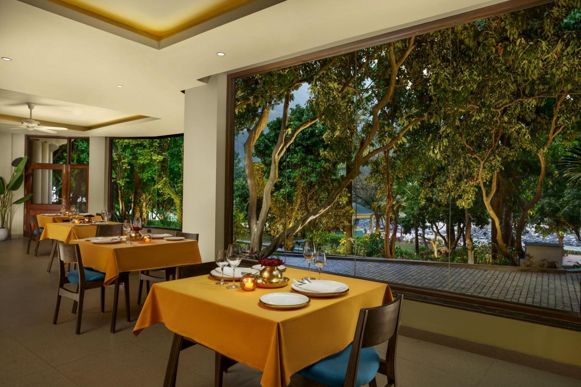 Anand Kashi By The Ganges Rishikesh - Ihcl Seleqtions 호텔 Sirasu 외부 사진